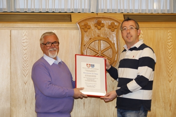 Ehrenplatz für Jubiläumsurkunde