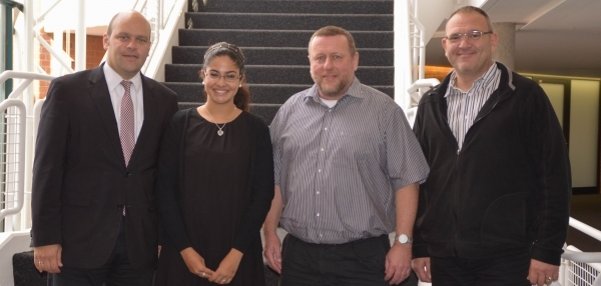 Auszubildende Farah Aznai