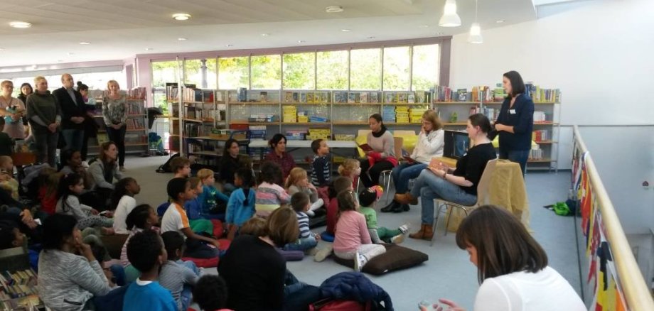 Dreisprachige Vorlesestunde