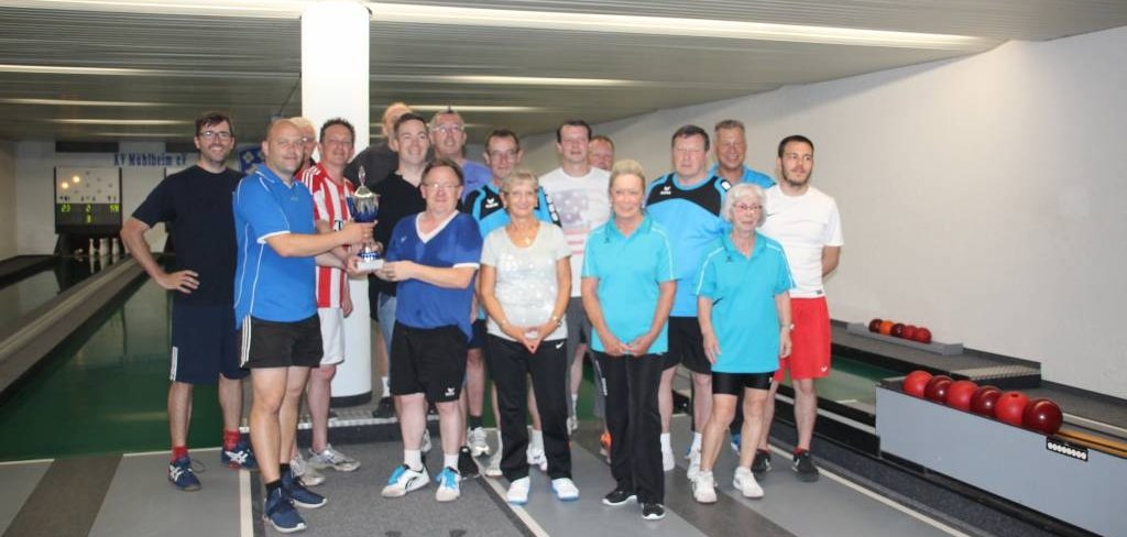 Rathausteam entscheidet Kegelturnier für sich