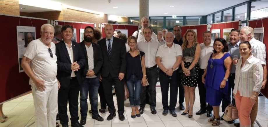 Mühlheimer Interkulturelle Wochen starten mit Ausstellungseröffnung zur Migrationsgeschichte im Rathaus