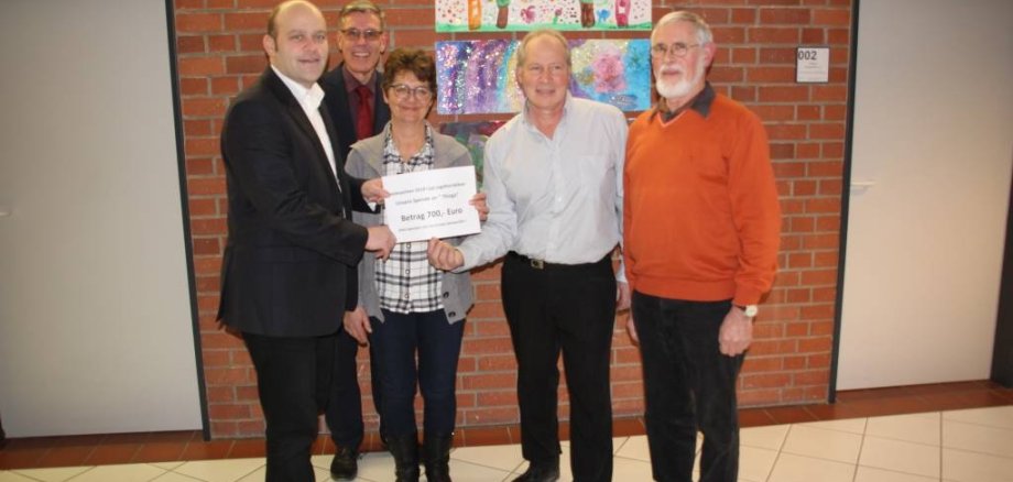 Spendenübergabe an Freundeskreis Thiogo