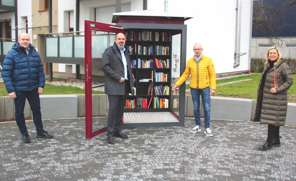 Lesehäuschen in der Ludwigstraße eröffnet