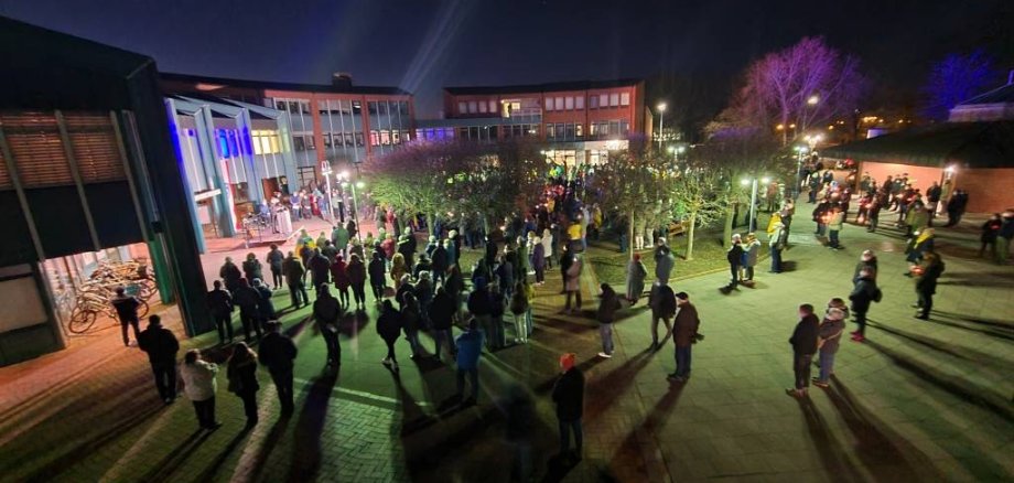 Mahnwache Rathausinnenhof