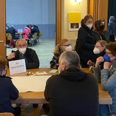 Schülerspende des Friedrich-Ebert-Gymnasiums an den Freundeskreis der Mühlheimer Flüchtlinge e.V.