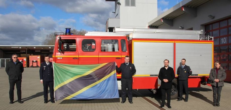 Übergabe Feuerwehrauto