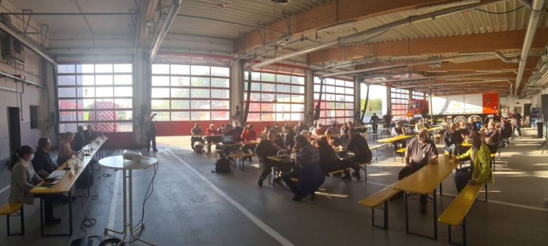 Bürgerversammlung im Mühlheimer Feuerwehrhaus Bürgerversammlung im Mühlheimer Feuerwehrhaus