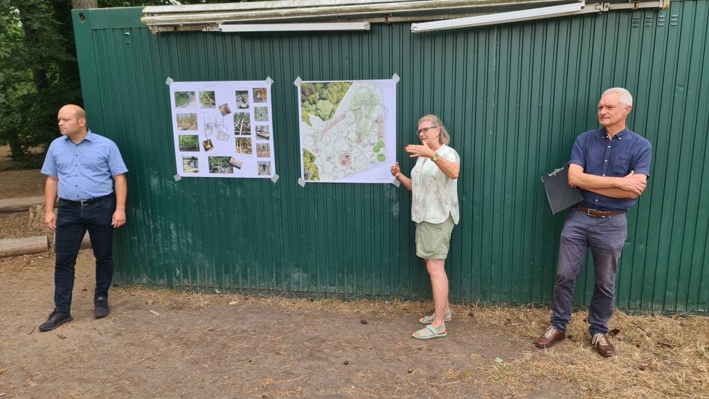 Neugestaltung des Waldspielplatzes Biebercamp