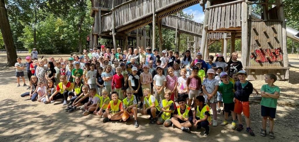 Schulkindbetreuungen besuchen Heinrich-Kraft-Park