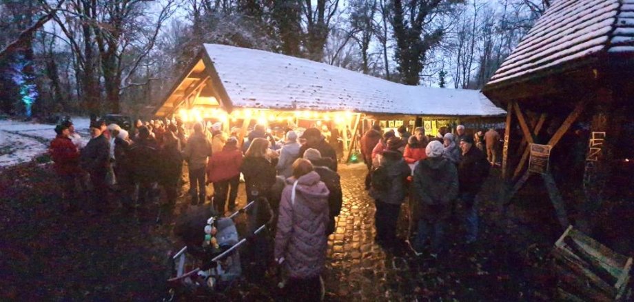 Vom Weihnachtsblasen zum Adventsfeuer