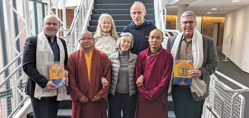Besuch aus Nepal im Rathaus