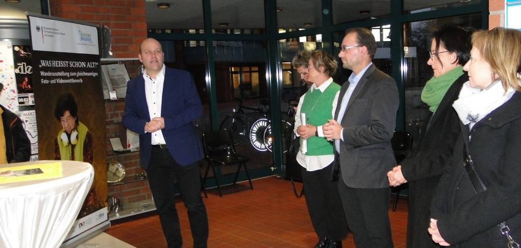 Wanderausstellung „Was heißt schon alt?“