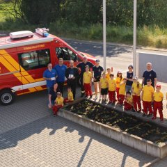 Beetbepflanzung der Kinderfeuerwehr - Projekt "Tigergarten"