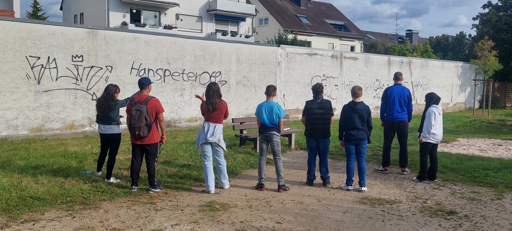 Graffiti-Projekt am Spielplatz Helpertseestraße