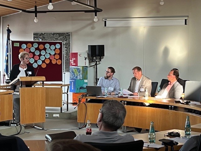 Vlnr: Erika Sickenberger, Björn Tute, Christian Scheeff und Dr. Alexander Krey